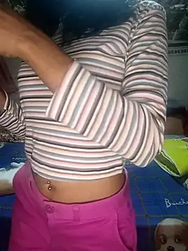 Snapshot of emali_baba chatting on 02/22/26, 10:17 emali baba online show from 02/22/26, 10:17