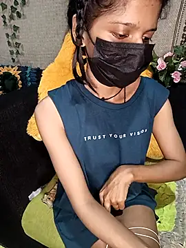 Snapshot of emali_baba chatting on 04/10/26, 07:43 emali baba online show from 04/10/26, 07:43