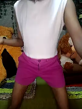 Snapshot of emali_baba chatting on 04/08/26, 05:14 emali baba online show from 04/08/26, 05:14