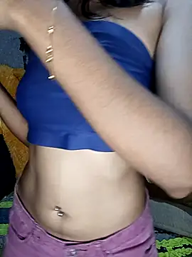 Snapshot of emali_baba chatting on 02/23/26, 10:38 emali baba online show from 02/23/26, 10:38