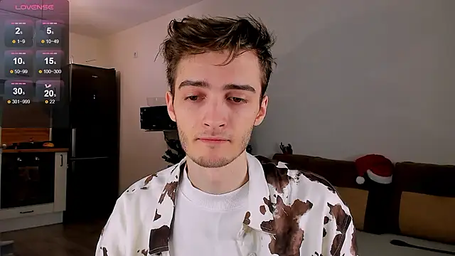 spider    man online show from 01/09/26, 04:14