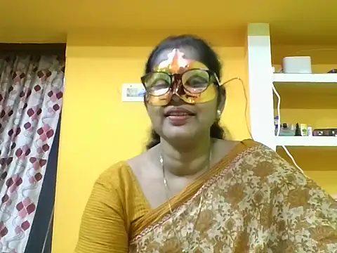 Snapshot of kavya1 chatting on 09/29/25, 06:24 kavya1 online show from 09/29/25, 06:24