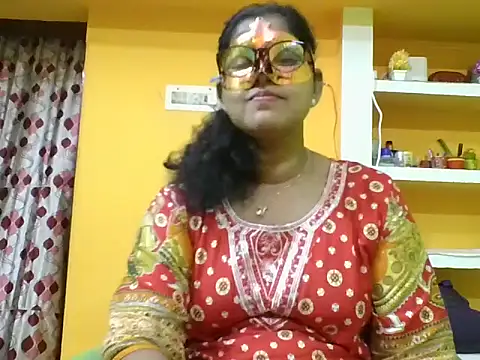 Snapshot of kavya1 chatting on 10/18/25, 01:35 kavya1 online show from 10/18/25, 01:35
