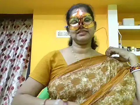 Snapshot of kavya1 chatting on 09/29/25, 06:20 kavya1 online show from 09/29/25, 06:20
