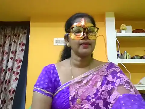 Snapshot of kavya1 chatting on 10/08/25, 01:34 kavya1 online show from 10/08/25, 01:34