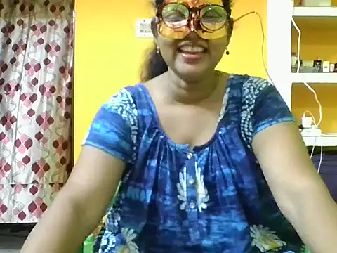 Snapshot of kavya1 chatting on 09/19/25, 01:15 kavya1 online show from 09/19/25, 01:15