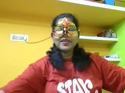Snapshot of kavya1 chatting on 09/21/25, 12:54 kavya1 online show from 09/21/25, 12:54