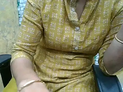 Roshani hoty online show from 03/19/26, 01:22