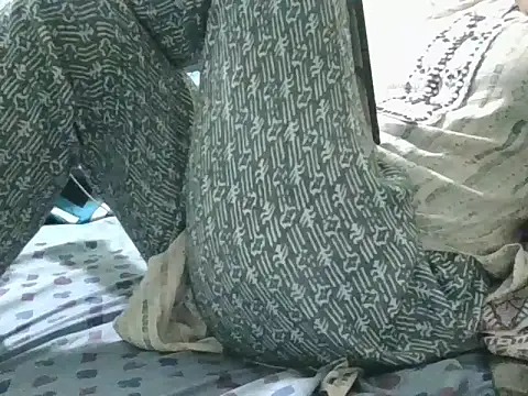 Roshani hoty online show from 05/13/26, 05:20