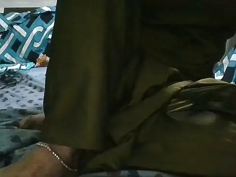 Roshani hoty online show from 01/18/26, 05:16