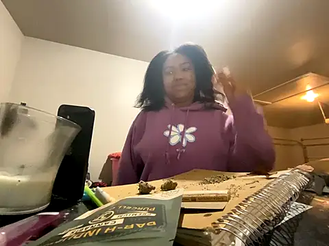 princesslivv online show from 10/25/25, 07:03