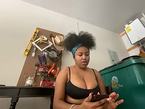 princesslivv online show from 04/11/26, 07:17