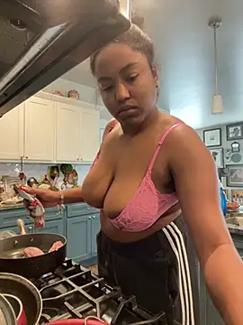 princesslivv online show from 03/28/26, 09:49