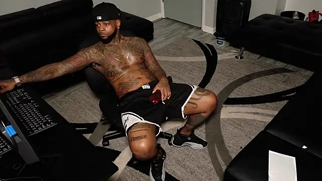 SLANGONDEMHOES online show from 02/06/26, 01:07