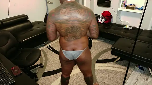 SLANGONDEMHOES online show from 06/20/26, 04:45