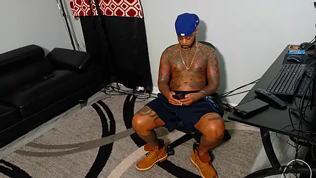 SLANGONDEMHOES online show from 11/09/25, 06:23