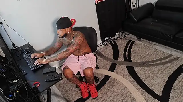 SLANGONDEMHOES online show from 11/26/25, 04:07