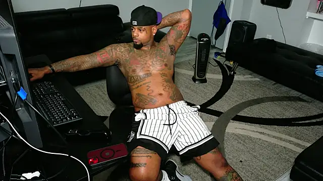 SLANGONDEMHOES online show from 06/03/26, 02:56