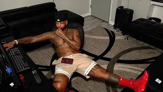 SLANGONDEMHOES online show from 02/10/26, 09:14