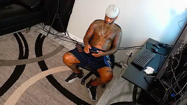 SLANGONDEMHOES online show from 10/26/25, 12:38