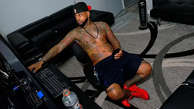 SLANGONDEMHOES online show from 02/01/26, 07:28