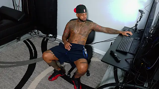 SLANGONDEMHOES online show from 11/14/25, 07:17