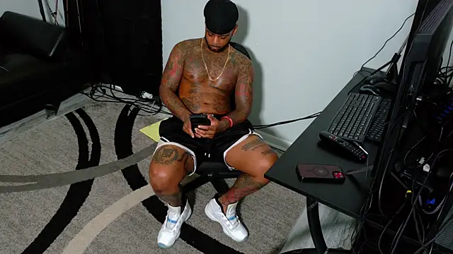 SLANGONDEMHOES online show from 11/28/25, 03:34