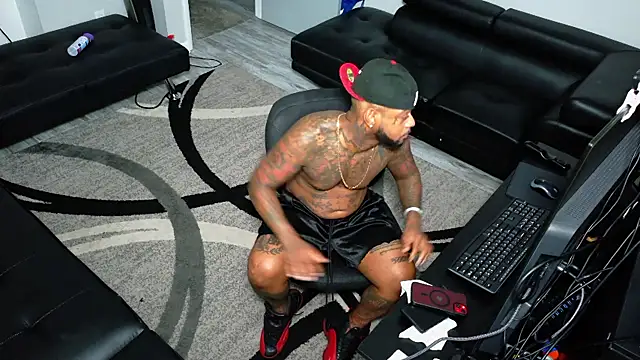 SLANGONDEMHOES online show from 01/10/26, 10:38