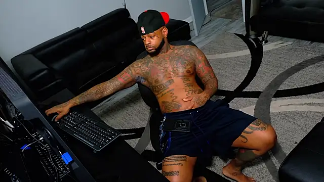 SLANGONDEMHOES online show from 02/02/26, 07:40