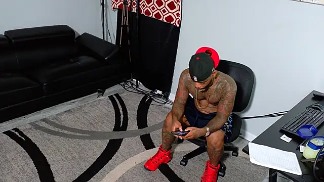 SLANGONDEMHOES online show from 10/29/25, 10:31