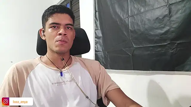 jonhsebastiann online show from 01/08/26, 04:18