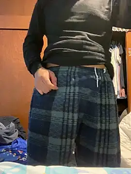 Snapshot of zzagreo chatting on 10/03/25, 07:10 zzagreo online show from 10/03/25, 07:10