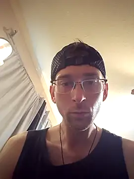 mresquared online show from 04/04/26, 01:50