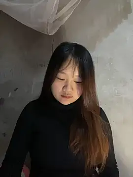 Hinne07 online show from 11/29/25, 03:23