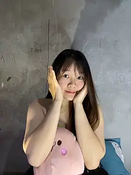 Hinne07 online show from 12/05/25, 02:54