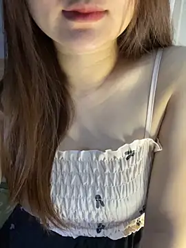 Hinne07 online show from 12/23/25, 07:29