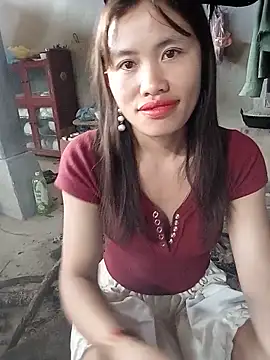 Snapshot of rubi_bae chatting on 05/13/26, 01:34 rubi bae online show from 05/13/26, 01:34