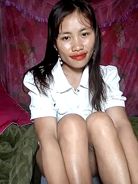 Snapshot of rubi_bae chatting on 04/29/26, 12:59 rubi bae online show from 04/29/26, 12:59