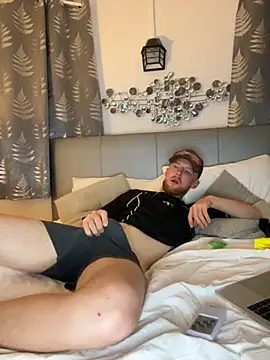 bailey mcvicar online show from 09/26/25, 10:16