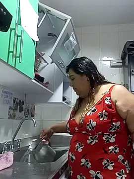 Snapshot of curvy_diva_ chatting on 11/26/25, 11:10 curvy diva online show from 11/26/25, 11:10