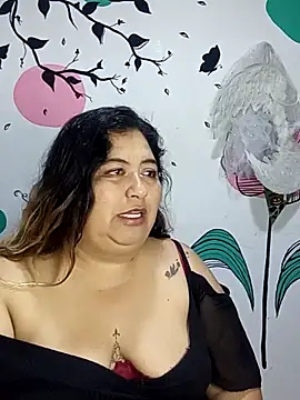 Snapshot of curvy_diva_ chatting on 11/07/25, 10:09 curvy diva online show from 11/07/25, 10:09