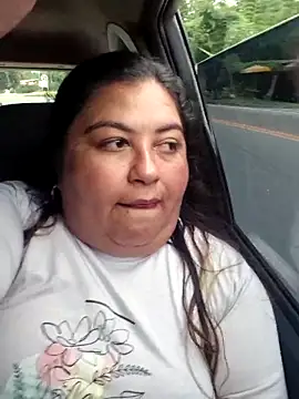 Snapshot of curvy_diva_ chatting on 03/08/26, 01:25 curvy diva online show from 03/08/26, 01:25