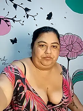 Snapshot of curvy_diva_ chatting on 10/25/25, 11:09 curvy diva online show from 10/25/25, 11:09