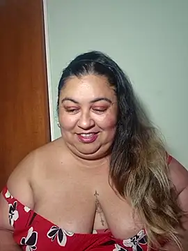 Snapshot of curvy_diva_ chatting on 04/13/26, 10:03 curvy diva online show from 04/13/26, 10:03