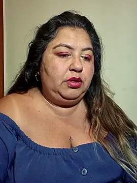 Snapshot of curvy_diva_ chatting on 03/15/26, 10:22 curvy diva online show from 03/15/26, 10:22