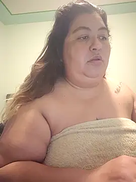 Snapshot of curvy_diva_ chatting on 11/29/25, 12:00 curvy diva online show from 11/29/25, 12:00