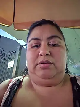 Snapshot of curvy_diva_ chatting on 10/16/25, 10:51 curvy diva online show from 10/16/25, 10:51