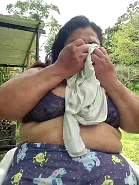 Snapshot of curvy_diva_ chatting on 03/07/26, 06:02 curvy diva online show from 03/07/26, 06:02