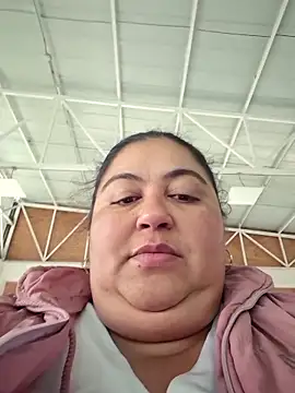 Snapshot of curvy_diva_ chatting on 04/16/26, 11:22 curvy diva online show from 04/16/26, 11:22