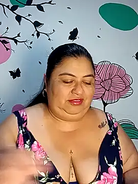 curvy diva  online show from 01/12/26, 09:27